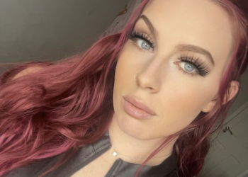 Dal professionismo a OnlyFans, la storia di Cloe May Frankish: dai successi sul green a quelli online