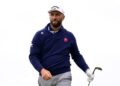 Caos all’Open 2025: Jon Rahm esplode contro un tifoso al tee della buca 11