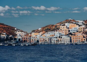 Scontrino da record a Ponza: 923 euro per una cena di pesce fa infuriare il web