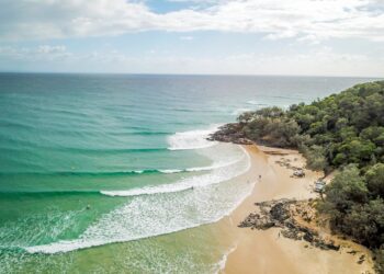 Leonardo DiCaprio compra un’isola in Cile ma viene travolto dalle polemiche: ecco perché