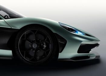 2.107 cavalli e 0-300 km/h in 8,66 secondi: nasce l’auto elettrica più estrema di sempre