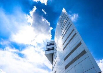 BMW Italia da record: vendite in crescita e boom di elettriche nel primo semestre 2025