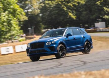 Bentayga Speed da record a Goodwood: il SUV Bentley più veloce di sempre