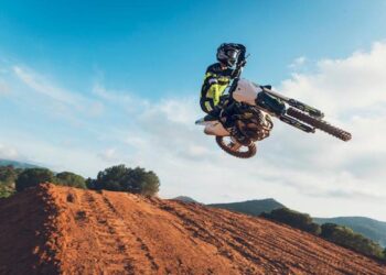 Più potente, più veloce, più leggera: la Triumph TF 250-X 2026 è pronta a riscrivere le regole