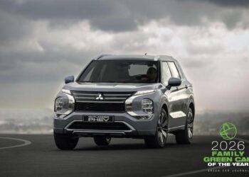 Mitsubishi Outlander e Outlander Plug-in Hybrid premiati come “Family Green Car of the Year 2026”