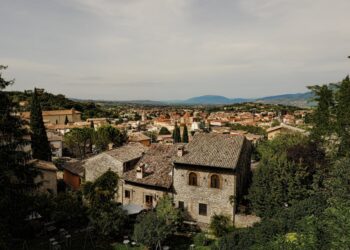 Turismo in nero in Umbria: 24 strutture su 29 fuori regola, evasione da oltre 880mila euro