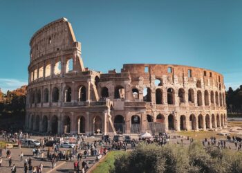 Estate 2025, boom di turisti in Italia: oltre 71 milioni di presenze, +6,2% rispetto al 2024