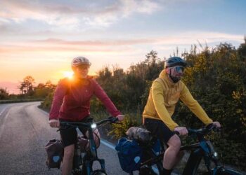 Il futuro del turismo è elettrico: l’eBike ridefinisce il modo di viaggiare