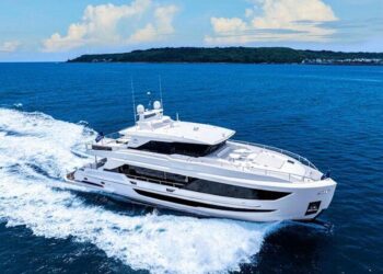 FD90 Hull 34: il superyacht di 90 piedi che ridefinisce il concetto di lusso in mare