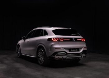 Mercedes-Benz GLC EQ: il SUV elettrico che ridefinisce lusso ed efficienza