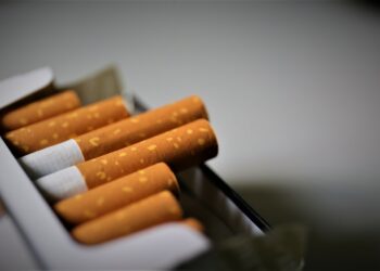 Maldive, stop al fumo per i nati dopo il 2007: divieto generazionale anche per i turisti