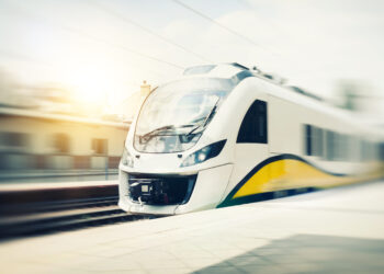 Dramma sui binari a Empoli: ragazza di 20 anni investita, treni bloccati