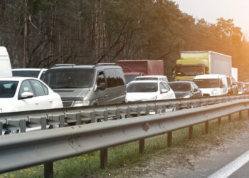 Nove persone coinvolte e traffico nel caos: incidente sulla A8