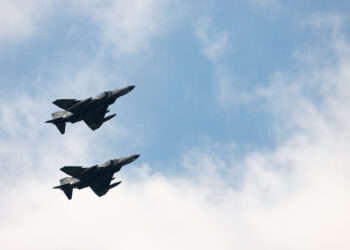 Allarme bomba su un volo: scortato dai caccia, ma era uno scherzo