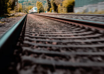 Nuovo disastro sfiorato sui binari spagnoli: cosa è successo questa volta?