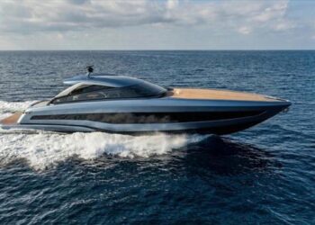 ISA GTO 70: lo yacht da 70 piedi che vola a 50 nodi, pura potenza made in Italy