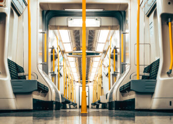 Aggredito e derubato da nordafricani alla stazione: il racconto di un giornalista milanese