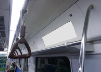 Metro Jonio, aggredisce un addetto con un cartello e danneggia i motorini: fermato 33enne