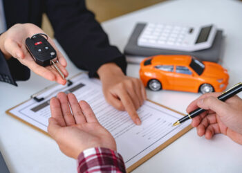 Auto usate, allarme truffe: ecco cosa devi sapere