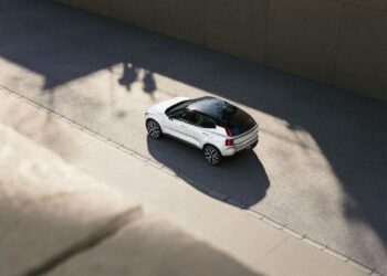 SUV elettrico premium a meno compromessi: ecco la nuova Volvo EX30