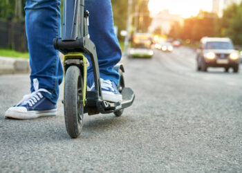 Travolto da un monopattino guidato da un 13enne: muore dopo giorni di agonia Vincenzo