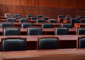 Ambulanza non arriva, 76enne muore durante il tragitto in auto: indagata anche la figlia