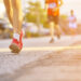 Esulta prima del traguardo e viene beffato all’ultimo metro: finale incredibile alla maratona