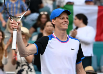 Jannik Sinner si racconta e svela cosa sarebbe successo senza il tennis