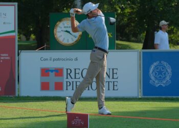 Joaquin Niemann domina l’Open d’Italia: il cileno vola in testa, Wallace firma il record del campo