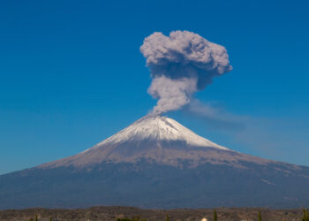 Cenere fino a 6.100 metri: nuova esplosione del Popocatépetl
